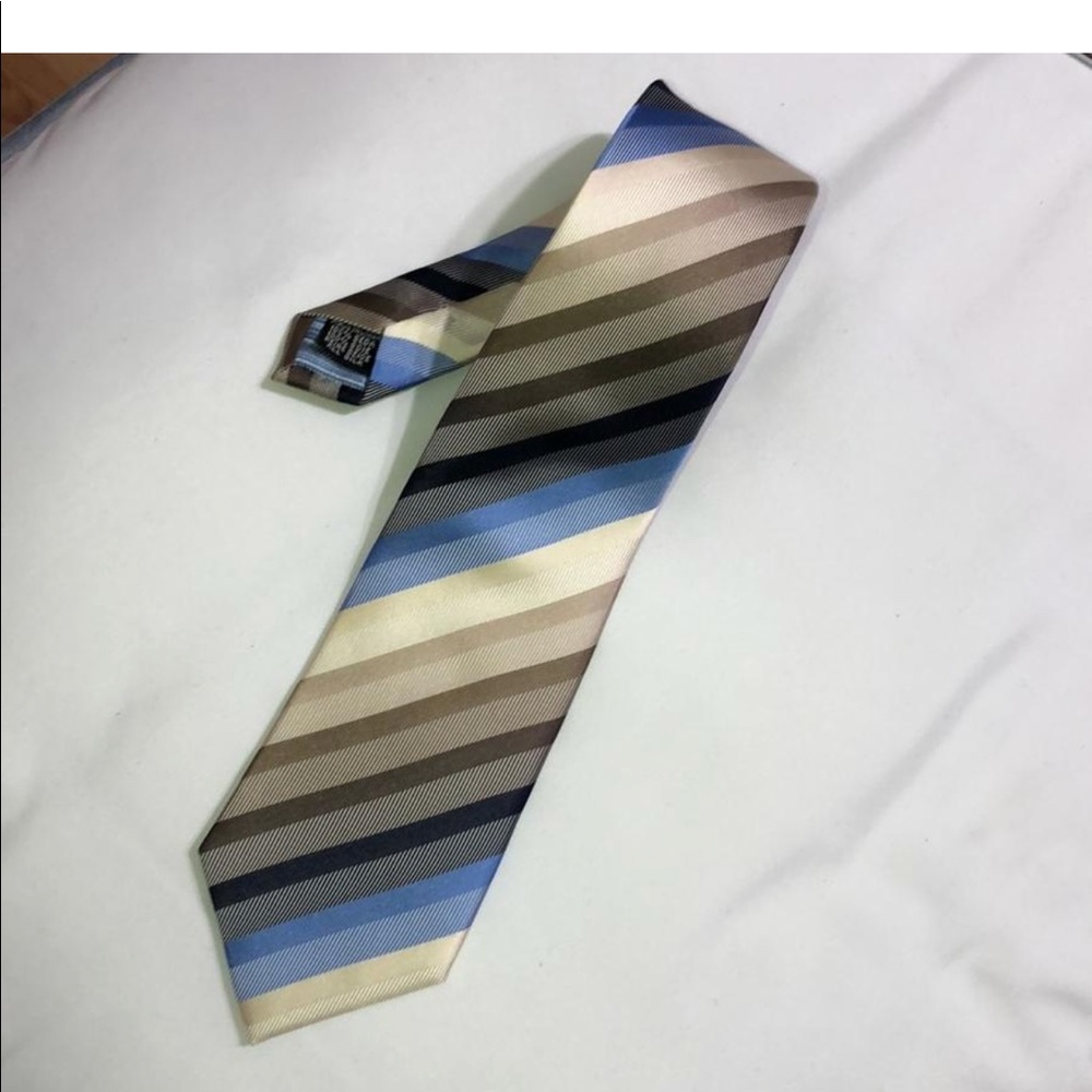 Men tie